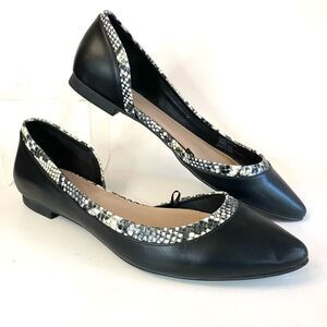 BCBG Snake Print Black White Vegan Leather Round Point Toe Flats Women’s Size 10